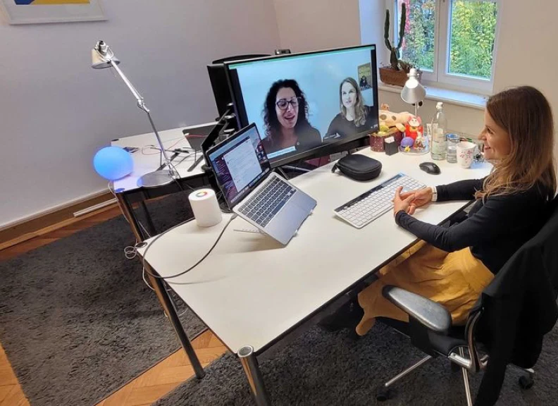 Aleks Mezydlo in a video meeting with hema.to's regulatory partners